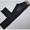 Черные слегка зауженные джинсы для мальчика "Truth or Dare" с молниями на щиколотке и декоративной строчкой впереди 